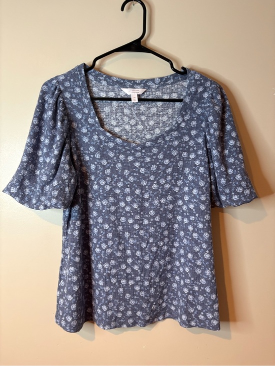 LC Lauren Conrad Tops - Lauren Conrad Cornflower Blue Floral Puff Sleeve Top NWOT